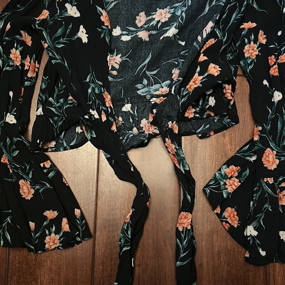 American Eagle tie top - Picture 2 of 3